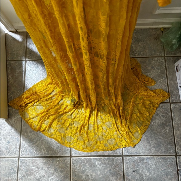 Elegant Stretchy Soft Lace Long Sleeve Maternity Photography Dress - Picture 8 of 12